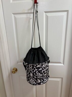 Thirty-One Gifts Cinch Top Bin in the Black Parisian Pop pattern.
